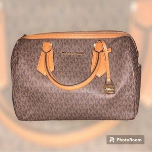 Michael Kors Doctors Bag
